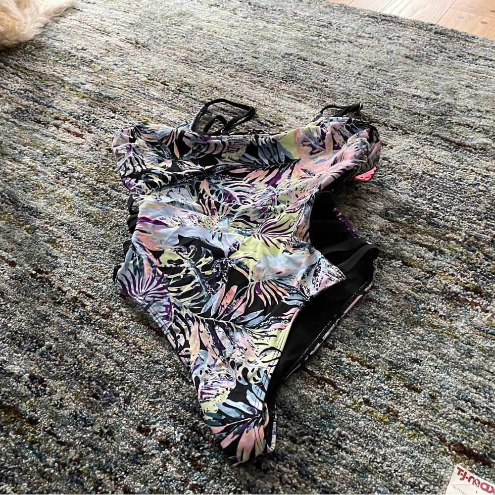 Coral Tropics /Apollo one piece swimsuit size Large